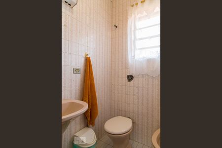 Casa para alugar com 200m², 2 quartos e 3 vagas Casa para alugar com 200m², 2 quartos e 3 vagasBanheiro