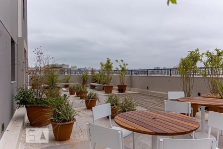 Apartamento à venda com 36m², 2 quartos e 1 vagaÁrea comum - Área de convicência