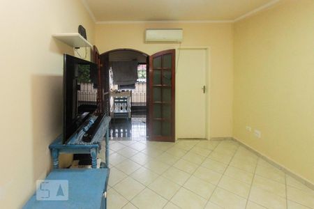 Casa para alugar com 149m², 4 quartos e 2 vagasSuite