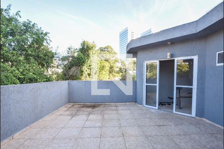 Casa à venda com 300m², 3 quartos e 2 vagasVaranda 02