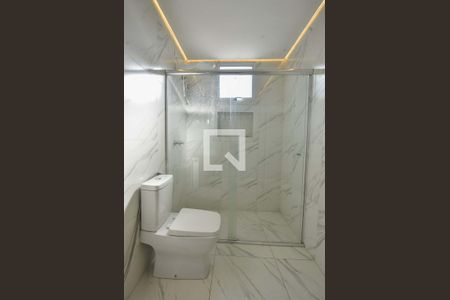 Casa à venda com 300m², 3 quartos e 2 vagasBanheiro Suíte 01