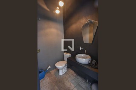 Casa à venda com 300m², 3 quartos e 2 vagasBanheiro de Serviços