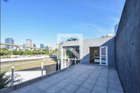 Casa à venda com 300m², 3 quartos e 2 vagasVaranda Suíte 01