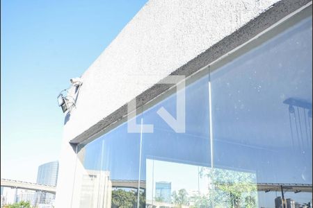 Casa à venda com 300m², 3 quartos e 2 vagasVaranda Suíte 01 Câmeras