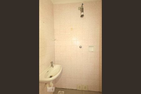 Apartamento para alugar com 103m², 3 quartos e 1 vaga Apartamento para alugar com 103m², 3 quartos e 1 vagaBanheiro de serviço