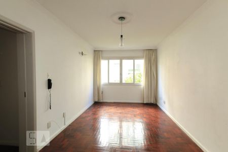 Apartamento para alugar com 103m², 3 quartos e 1 vaga Apartamento para alugar com 103m², 3 quartos e 1 vagaSala