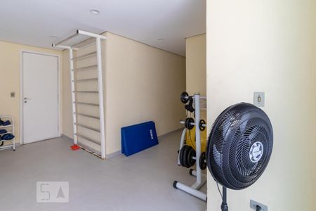 Apartamento para alugar com 100m², 2 quartos e 2 vagas Apartamento para alugar com 100m², 2 quartos e 2 vagasÁrea comum - Academia