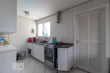 Apartamento para alugar com 100m², 2 quartos e 2 vagas Apartamento para alugar com 100m², 2 quartos e 2 vagasCozinha