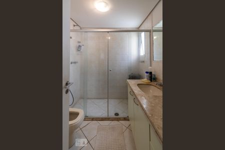 Apartamento para alugar com 100m², 2 quartos e 2 vagas Apartamento para alugar com 100m², 2 quartos e 2 vagasBanheiro da Suíte 2