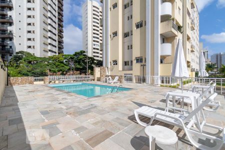 Apartamento para alugar com 100m², 2 quartos e 2 vagas Apartamento para alugar com 100m², 2 quartos e 2 vagasÁrea comum - Piscina