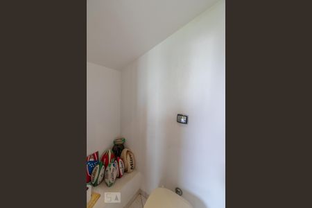 Apartamento para alugar com 100m², 2 quartos e 2 vagas Apartamento para alugar com 100m², 2 quartos e 2 vagasLavabo