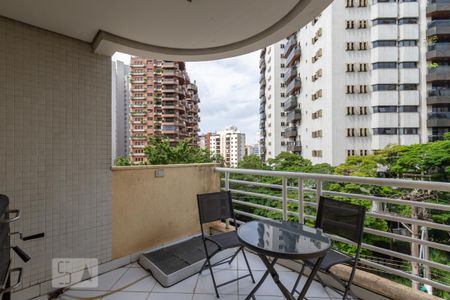 Apartamento para alugar com 100m², 2 quartos e 2 vagas Apartamento para alugar com 100m², 2 quartos e 2 vagasVaranda da Sala