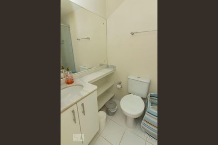 Apartamento para alugar com 66m², 2 quartos e 1 vaga Apartamento para alugar com 66m², 2 quartos e 1 vagaBanheiro da Suíte