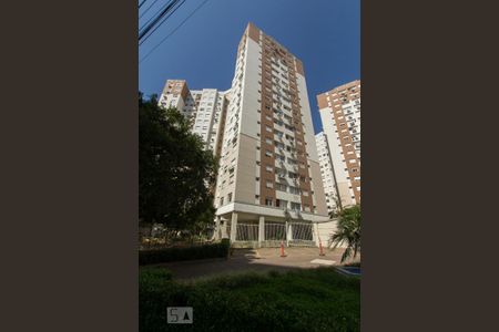 Apartamento para alugar com 66m², 2 quartos e 1 vaga Apartamento para alugar com 66m², 2 quartos e 1 vagaFachada do bloco