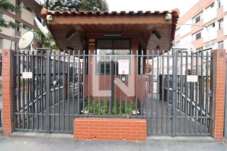 Apartamento para alugar com 80m², 2 quartos e 1 vagaFachada e portaria
