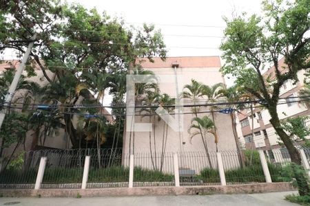 Apartamento para alugar com 80m², 2 quartos e 1 vagaFachada