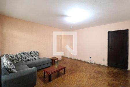 Apartamento para alugar com 80m², 2 quartos e 1 vagaSala