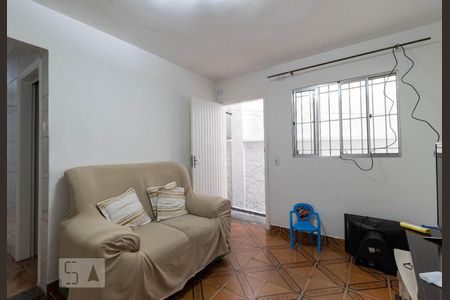 Sala de Estar de casa à venda com 8 quartos, 500m² em Vila Continental, São Paulo