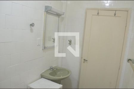Apartamento para alugar com 55m², 2 quartos e 2 vagasBanheiro