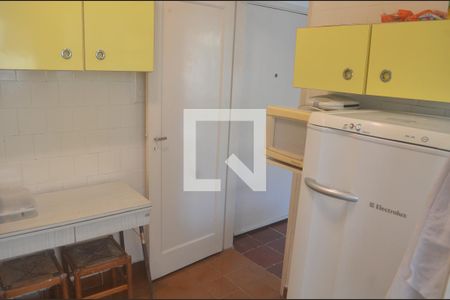 Apartamento para alugar com 55m², 2 quartos e 2 vagasCozinha