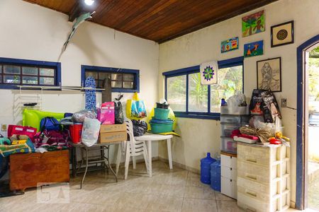 Casa de condomínio à venda com 366m², 5 quartos e 4 vagas Casa de condomínio à venda com 366m², 5 quartos e 4 vagasAlmoxarifado