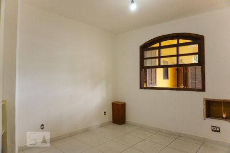 Casa de condomínio à venda com 366m², 5 quartos e 4 vagas Casa de condomínio à venda com 366m², 5 quartos e 4 vagasQuarto 4