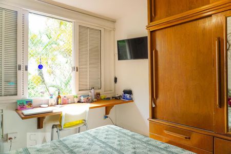 Casa de condomínio à venda com 366m², 5 quartos e 4 vagas Casa de condomínio à venda com 366m², 5 quartos e 4 vagasQuarto 1