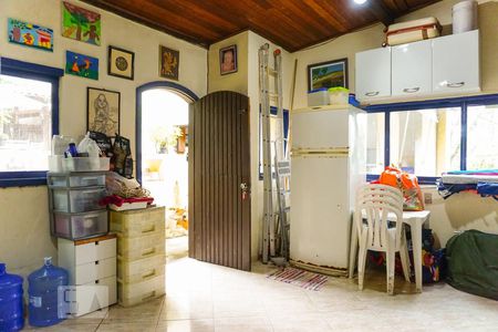 Casa de condomínio à venda com 366m², 5 quartos e 4 vagas Casa de condomínio à venda com 366m², 5 quartos e 4 vagasAlmoxarifado