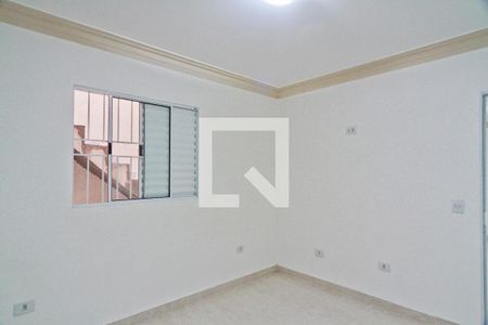 Quarto de casa para alugar com 1 quarto, 30m² em Jardim Líbano, São Paulo