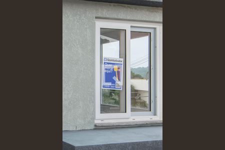 Casa de condomínio à venda com 240m², 4 quartos e 3 vagasPlaca