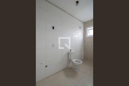 Casa de condomínio à venda com 240m², 4 quartos e 3 vagasBanheiro da Suíte 2