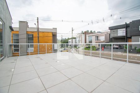 Casa de condomínio à venda com 240m², 4 quartos e 3 vagasSacada da Sute 1