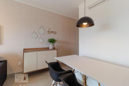 Salas de apartamento para alugar com 2 quartos, 58m² em Vila Itapura, Campinas