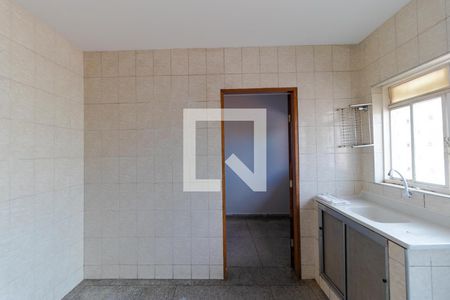 Casa para alugar com 90m², 3 quartos e 2 vagasCozinha