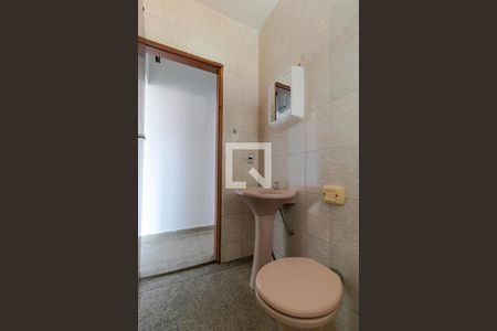 Casa para alugar com 90m², 3 quartos e 2 vagasBanheiro