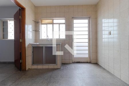 Casa para alugar com 90m², 3 quartos e 2 vagasCozinha