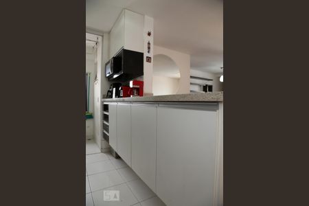 Apartamento à venda com 70m², 2 quartos e 2 vagasCozinha 