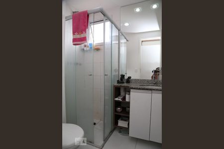 Apartamento à venda com 70m², 2 quartos e 2 vagasBanheiro da Suíte 