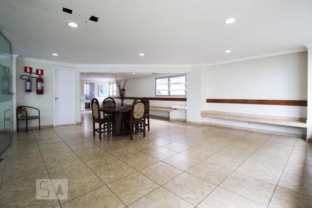 Apartamento à venda com 82m², 3 quartos e 2 vagasÁrea comum - Salão de festas