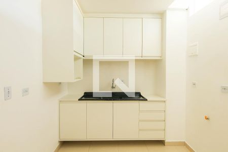 Cozinha - Armários de apartamento para alugar com 1 quarto, 30m² em Penha de França, São Paulo
