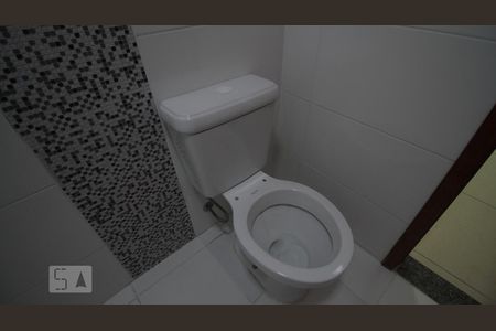 Apartamento à venda com 47m², 2 quartos e sem vagaDetalhe do banheiro