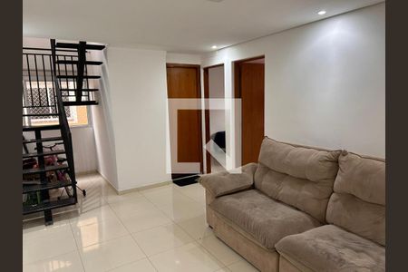 Sala de casa de condomínio para alugar com 2 quartos, 96m² em Jardim Dona Meri, Guarulhos