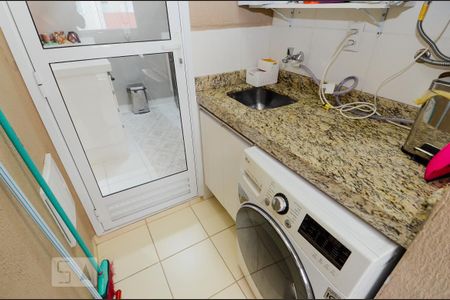 Apartamento à venda com 60m², 2 quartos e 1 vagaÁrea de Serviço