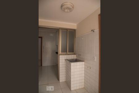 Apartamento para alugar com 120m², 3 quartos e 2 vagasÁrea de serviço