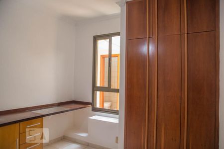 Apartamento para alugar com 120m², 3 quartos e 2 vagasQuarto 2