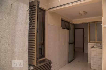 Apartamento para alugar com 120m², 3 quartos e 2 vagasÁrea de serviço