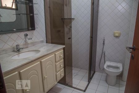 Apartamento para alugar com 120m², 3 quartos e 2 vagasBanheiro da suíte