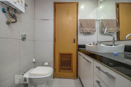 Apartamento à venda com 224m², 4 quartos e 3 vagasBanheiro Suíte