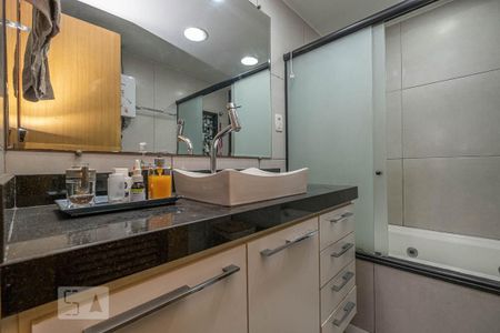 Apartamento à venda com 224m², 4 quartos e 3 vagasBanheiro Suíte