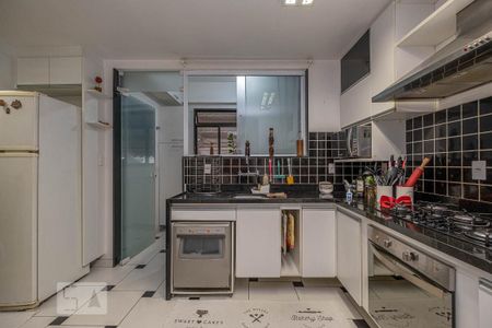 Apartamento à venda com 224m², 4 quartos e 3 vagasCozinha